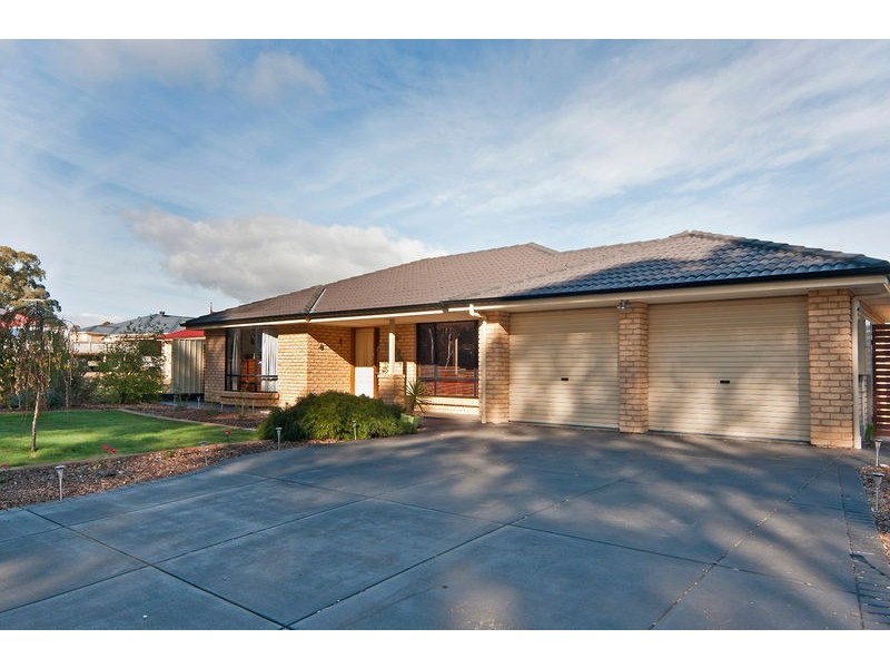 13 Ian Ross Drive, Williamstown SA 5351