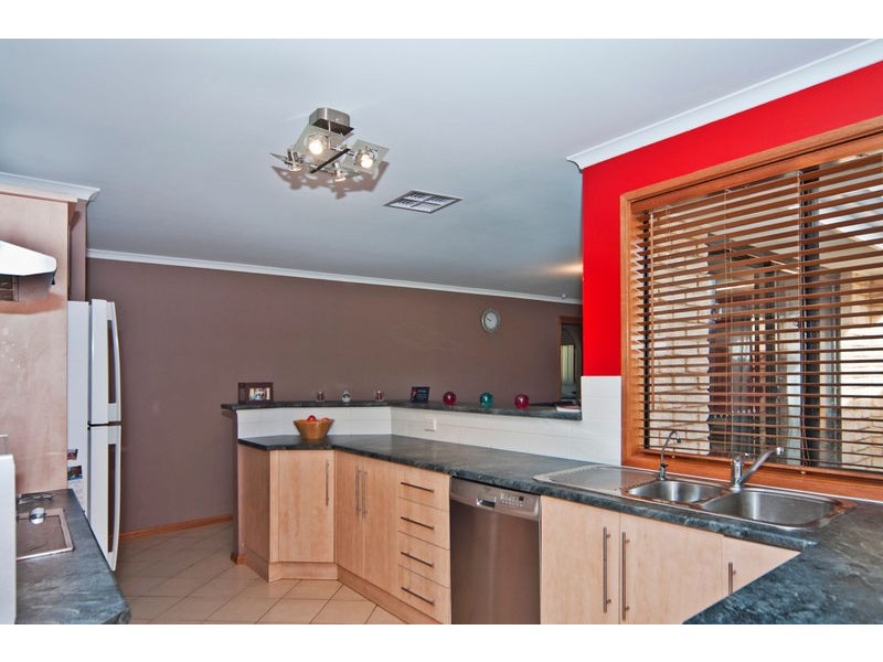 13 Ian Ross Drive, Williamstown SA 5351