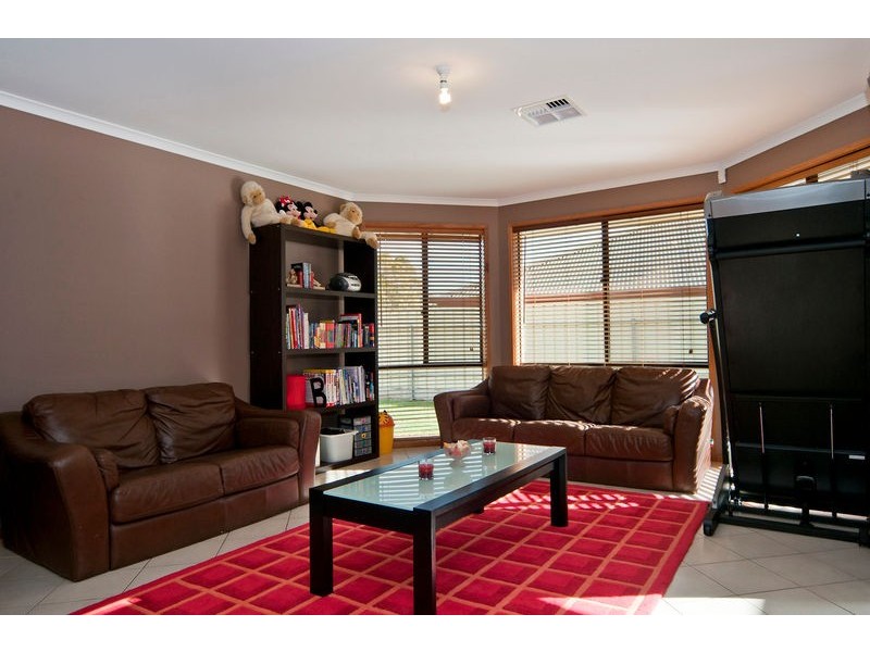 13 Ian Ross Drive, Williamstown SA 5351