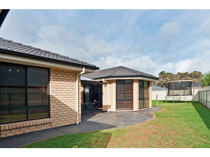 13 Ian Ross Drive, Williamstown SA 5351