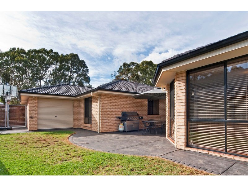 13 Ian Ross Drive, Williamstown SA 5351