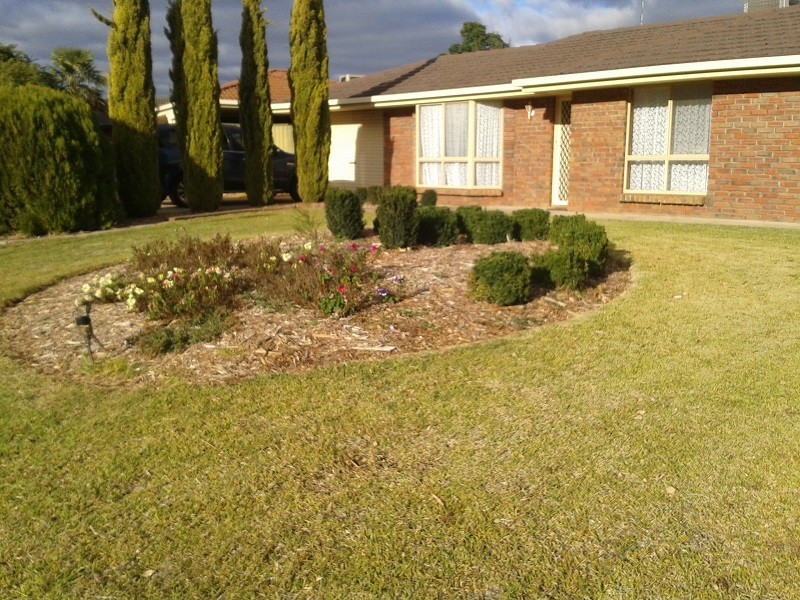 4 Orchard Drive, Evanston SA 5116