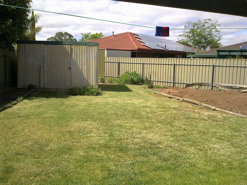 4 Orchard Drive, Evanston SA 5116