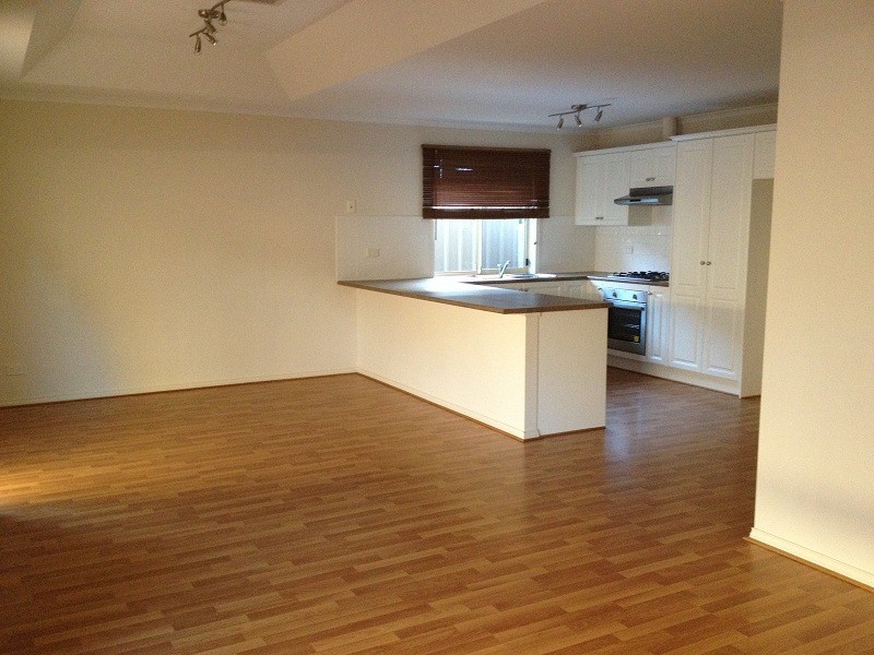 28 Rossiter Drive, Evanston Park SA 5116