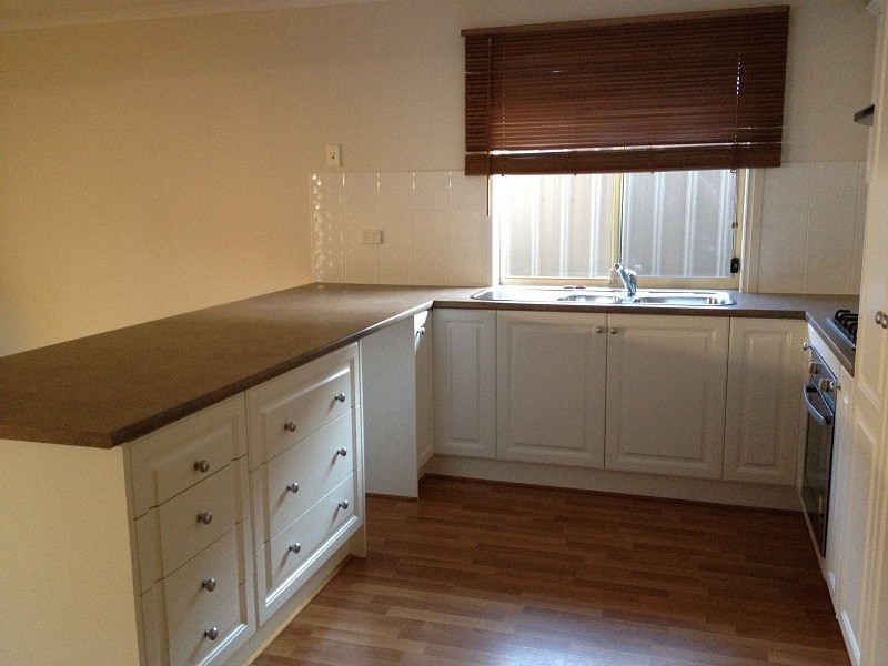 28 Rossiter Drive, Evanston Park SA 5116