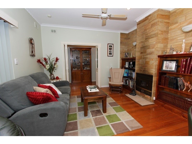 6 High Street, Willaston SA 5118