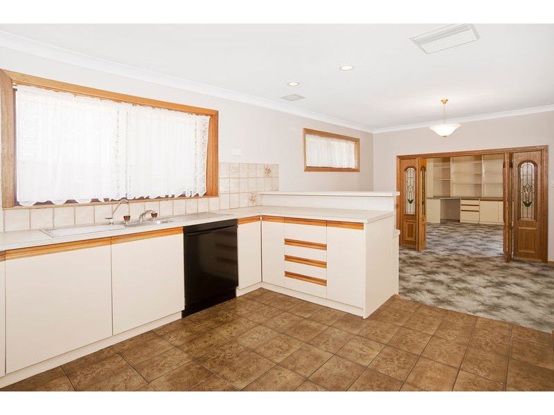 6 View Crescent, Evanston Park SA 5116