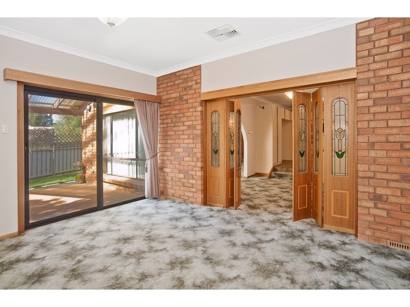 6 View Crescent, Evanston Park SA 5116