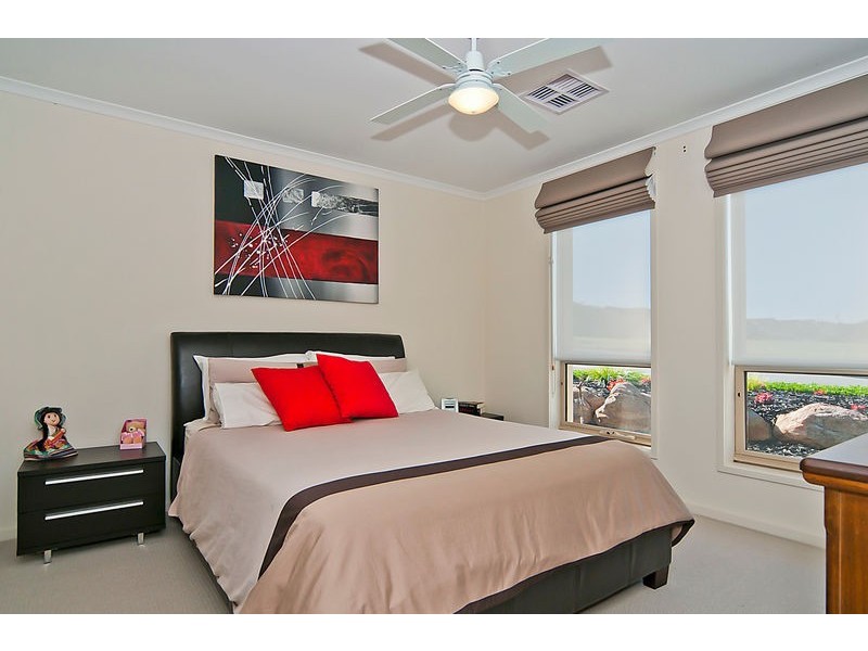 70 Osprey Parade, Hewett SA 5118