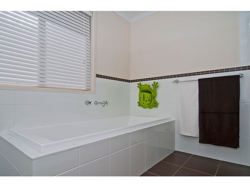 70 Osprey Parade, Hewett SA 5118