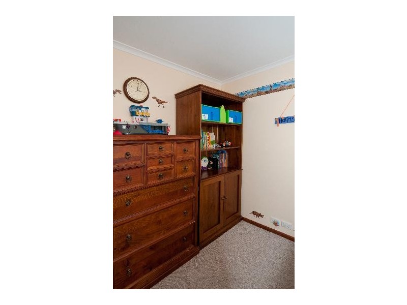 8 Robinson Road, Willaston SA 5118