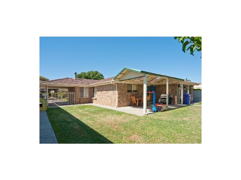 8 Robinson Road, Willaston SA 5118