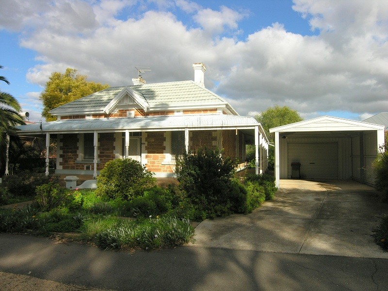 15 Albert Street, Hamley Bridge SA 5401