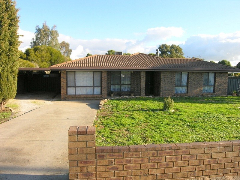 82 Clare Road, Kapunda SA 5373
