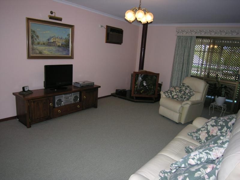 98 Murray Road, Willaston SA 5118