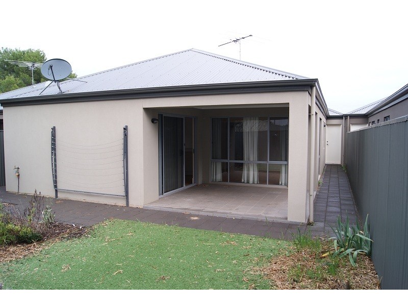 10C Barker Street, Willaston SA 5118