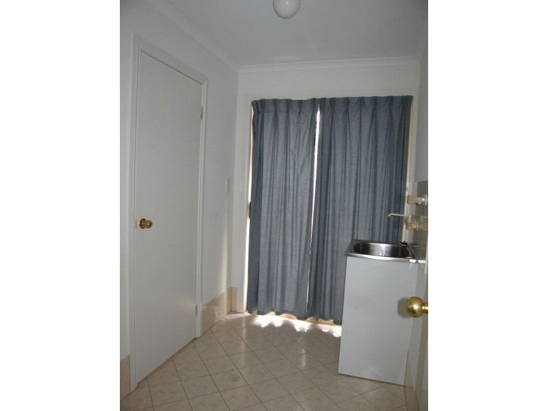 19 Whinnen Street, Evanston Park SA 5116