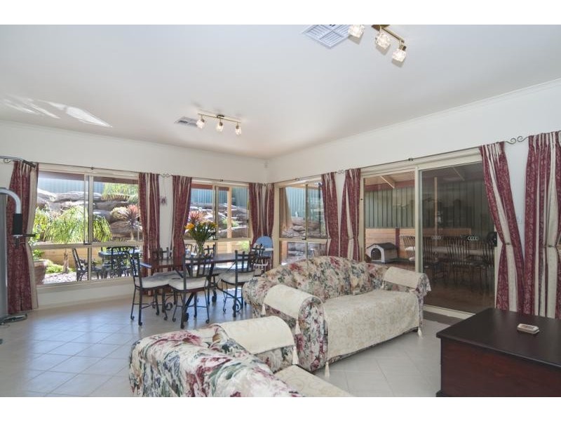 19 Falcon Drive, Hewett SA 5118