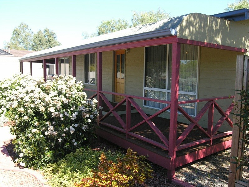 17 Frederick Street, Greenock SA 5360