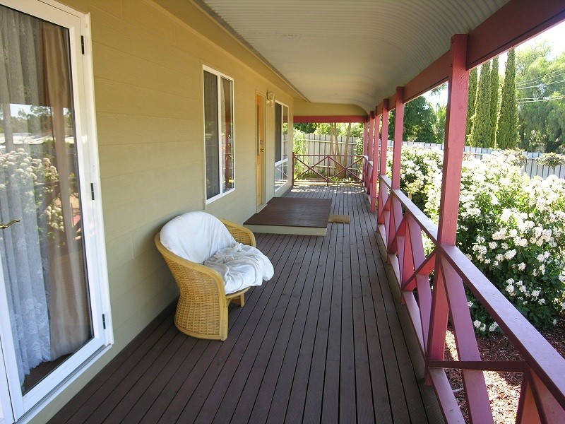 17 Frederick Street, Greenock SA 5360