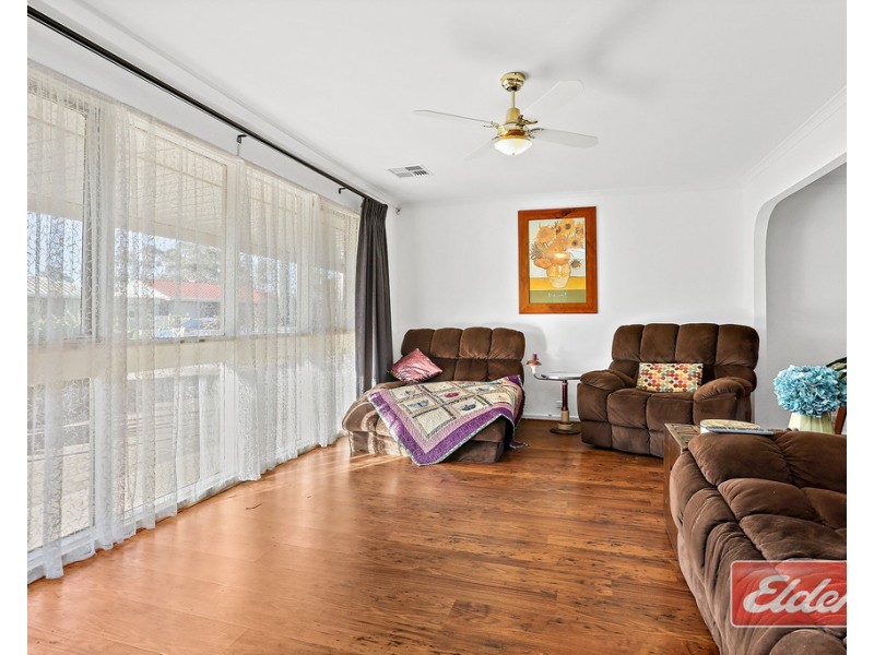 12 Hindmarsh Boulevard, Evanston Gardens SA 5116