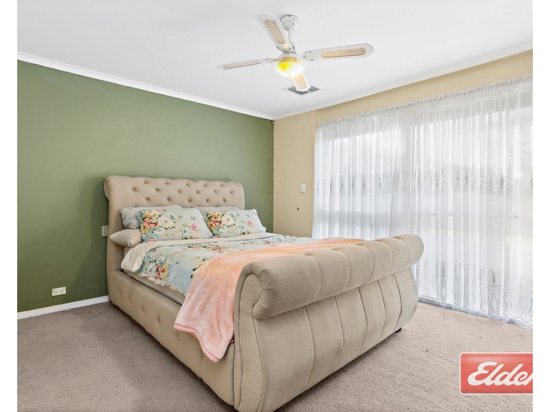 12 Hindmarsh Boulevard, Evanston Gardens SA 5116