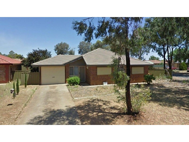 4 John Bull Court, Andrews Farm SA 5114