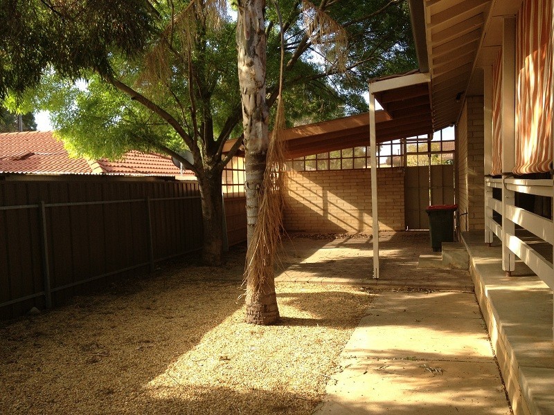 48 St Albans Road, Evanston Park SA 5116