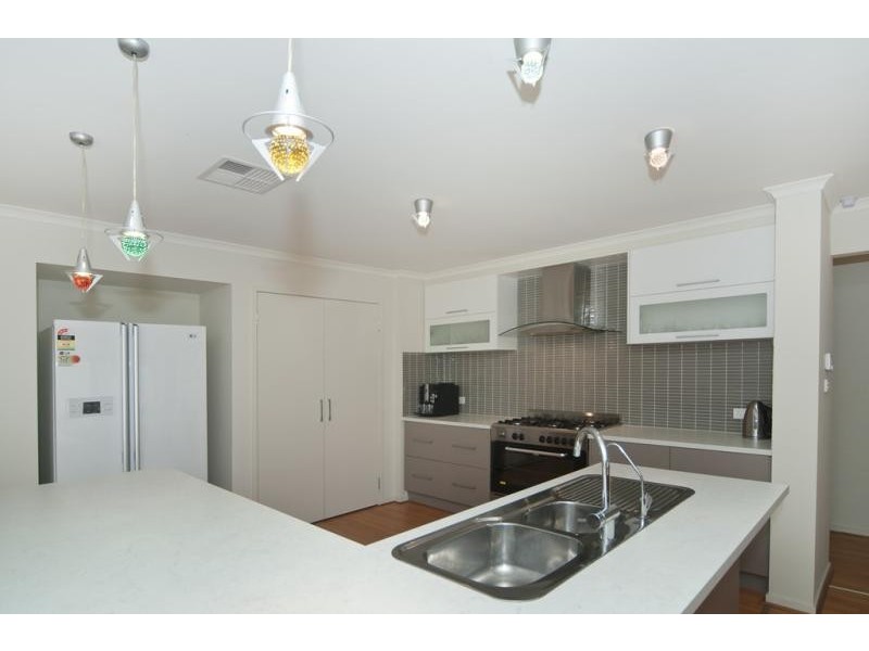 30 Lorikeet Grove, Hewett SA 5118