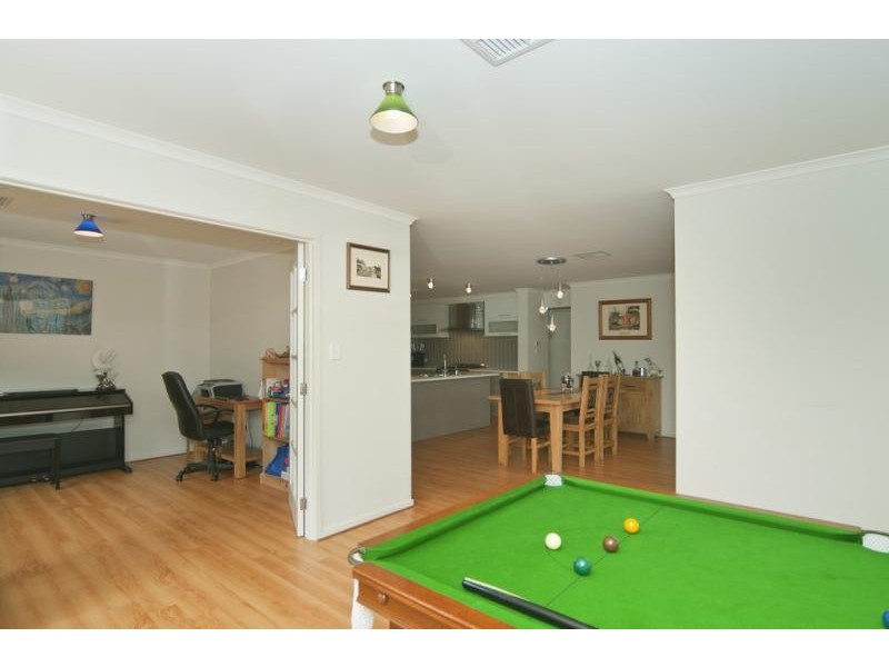 30 Lorikeet Grove, Hewett SA 5118