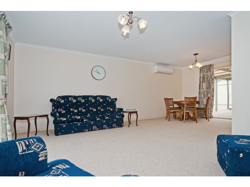 11 Greenways Street, Evanston Park SA 5116