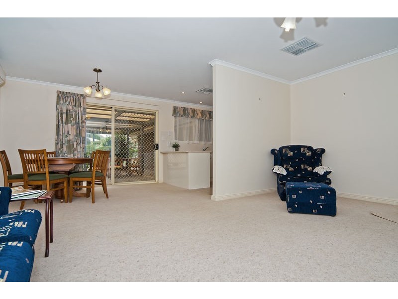 11 Greenways Street, Evanston Park SA 5116