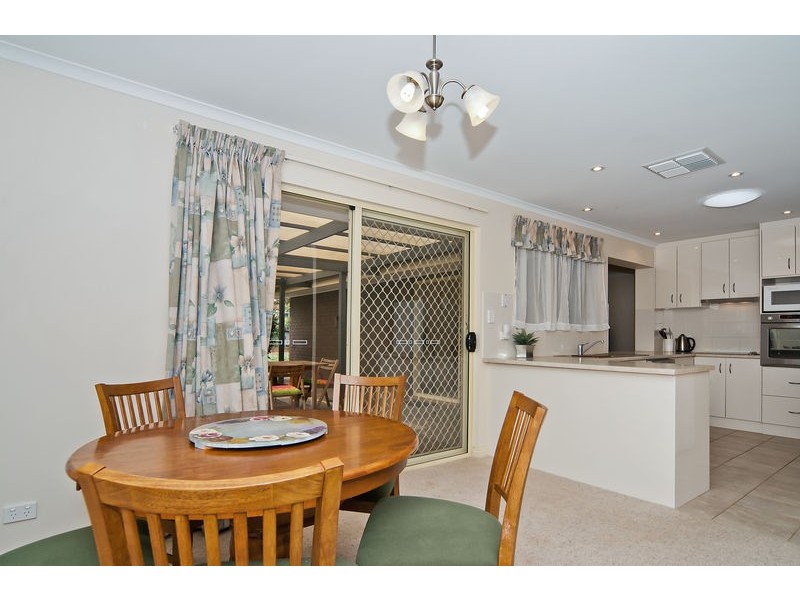 11 Greenways Street, Evanston Park SA 5116