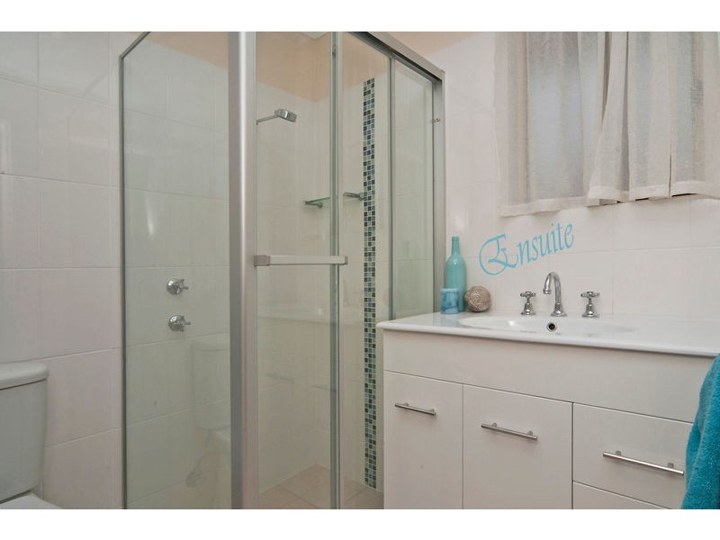 11 Greenways Street, Evanston Park SA 5116