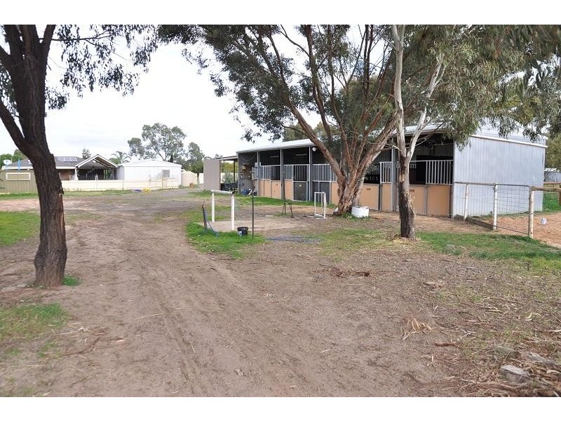 9 Hancock Drive, Lewiston SA 5501