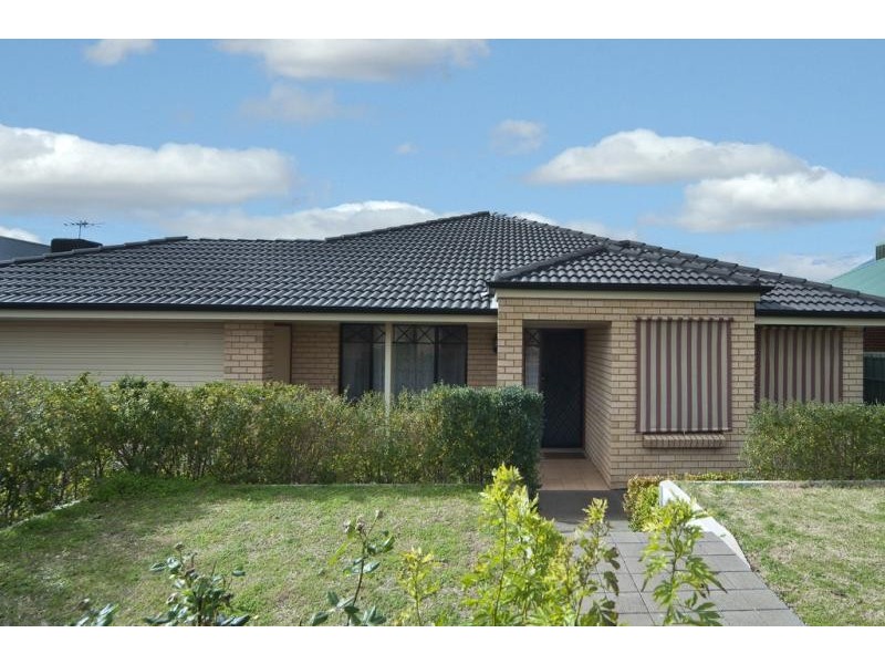 13 Explorer Parade, Hewett SA 5118