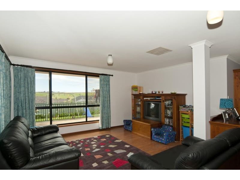 13 Explorer Parade, Hewett SA 5118