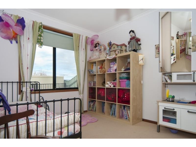 13 Explorer Parade, Hewett SA 5118