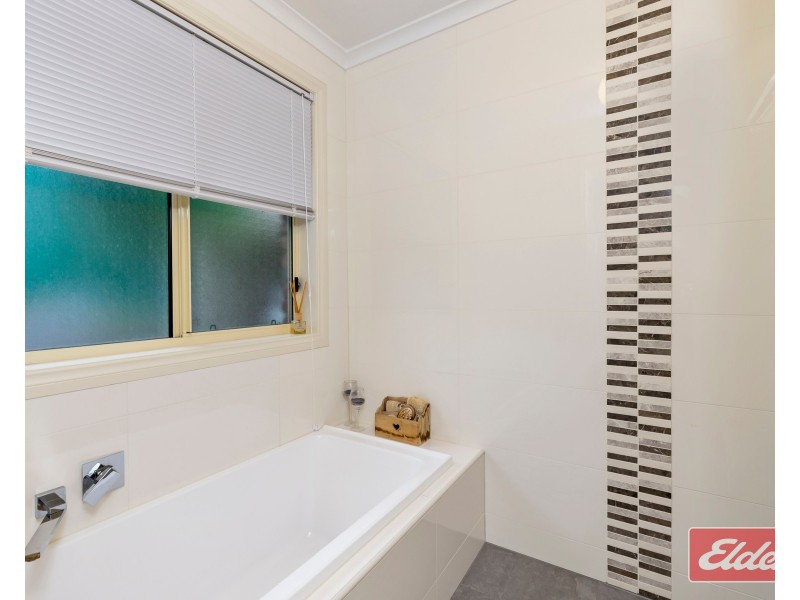 37 William Dyer Drive, Williamstown SA 5351