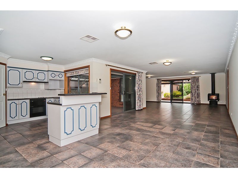 3 Smart Court, Evanston Park SA 5116