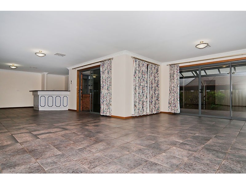 3 Smart Court, Evanston Park SA 5116