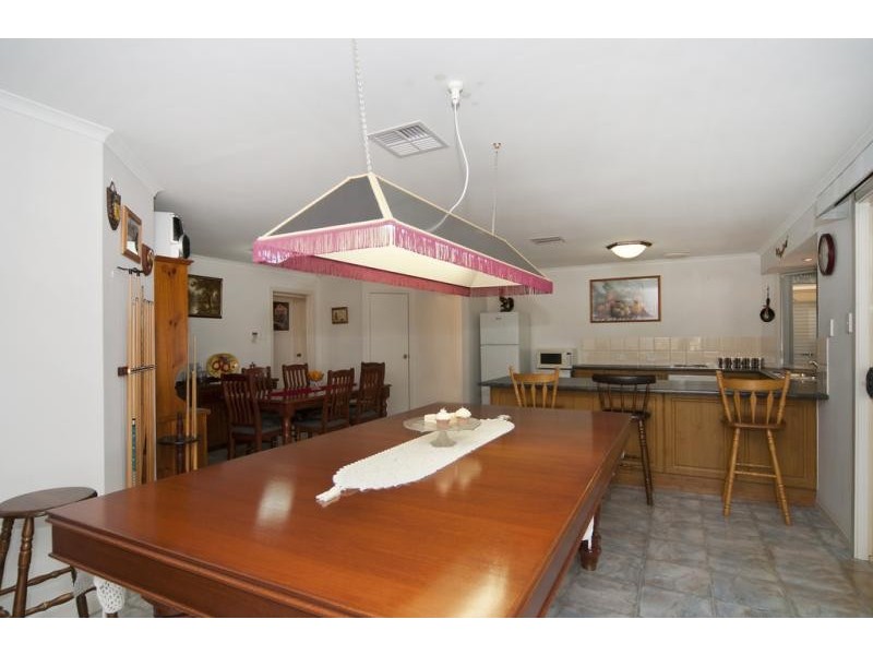 24 Jemalong Crescent, Roseworthy SA 5371