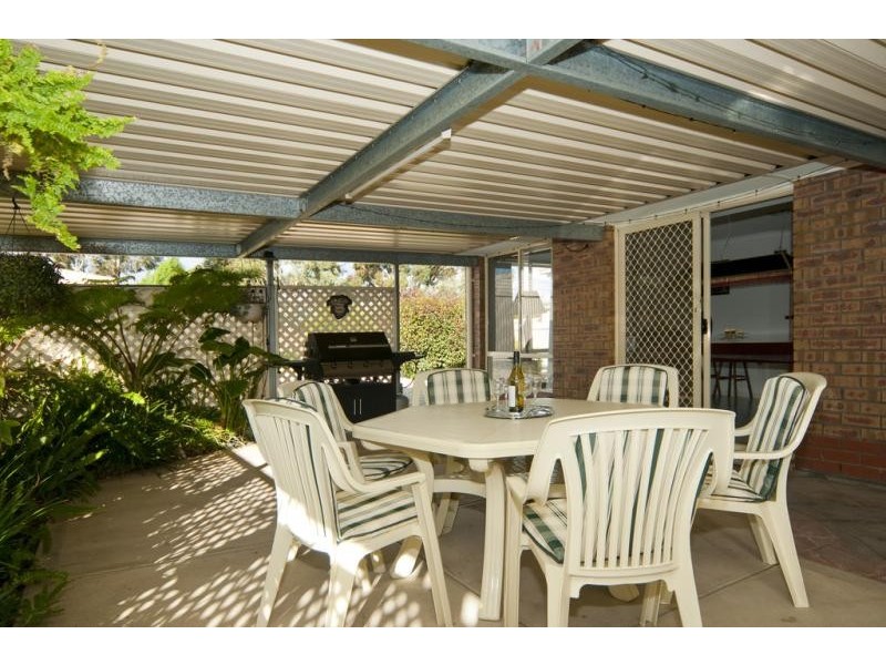 24 Jemalong Crescent, Roseworthy SA 5371