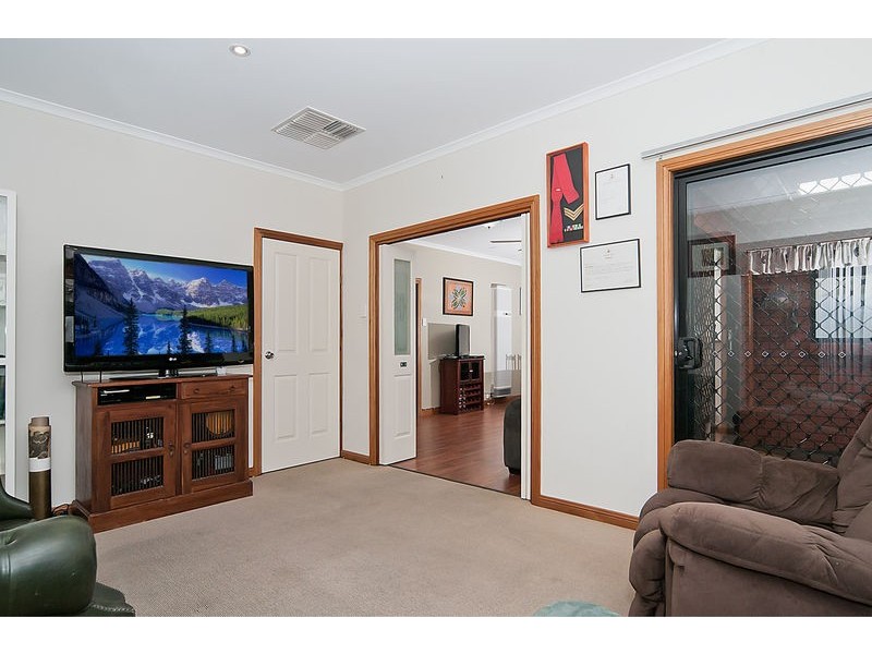 22 Selway Place, Evanston Park SA 5116