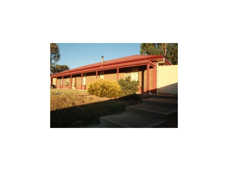 19 Church Street, Williamstown SA 5351