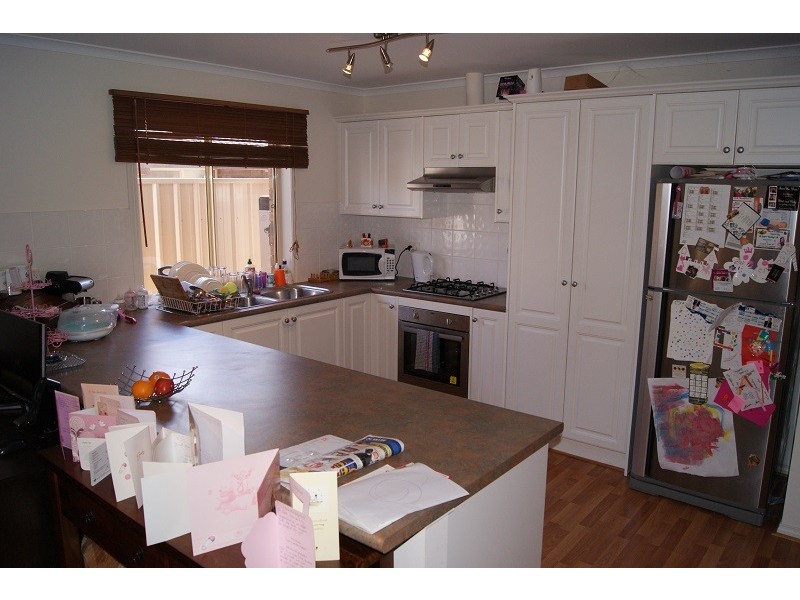 28 Rossiter Drive, Evanston Park SA 5116