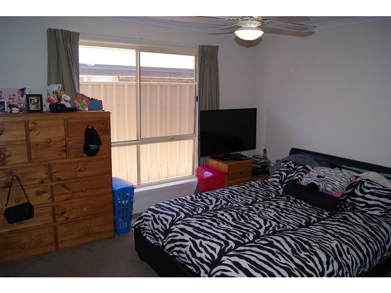 28 Rossiter Drive, Evanston Park SA 5116