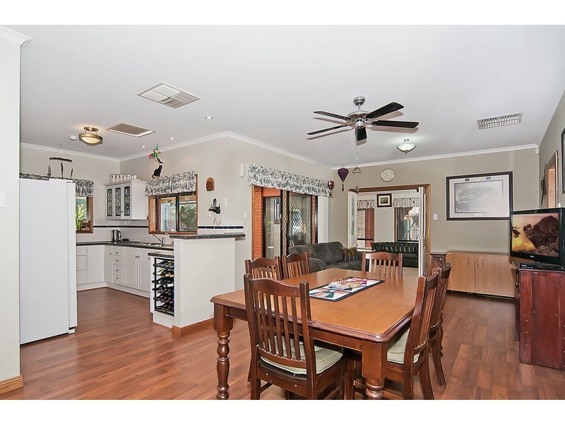 22 Selway Place, Evanston Park SA 5116