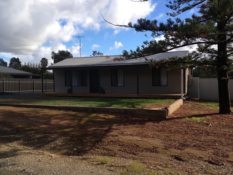 8 Sunnydale Avenue, Gawler East SA 5118