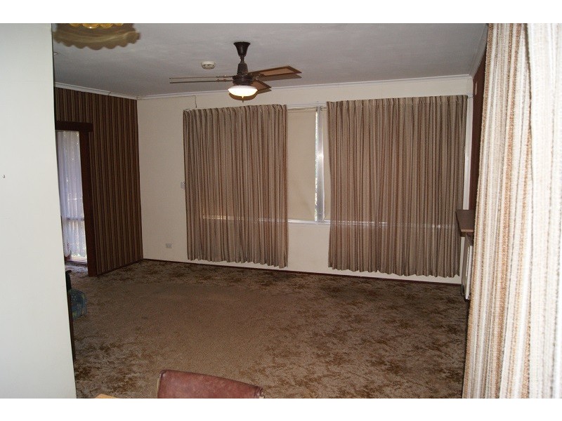 4 Milne Court, Evanston Park SA 5116